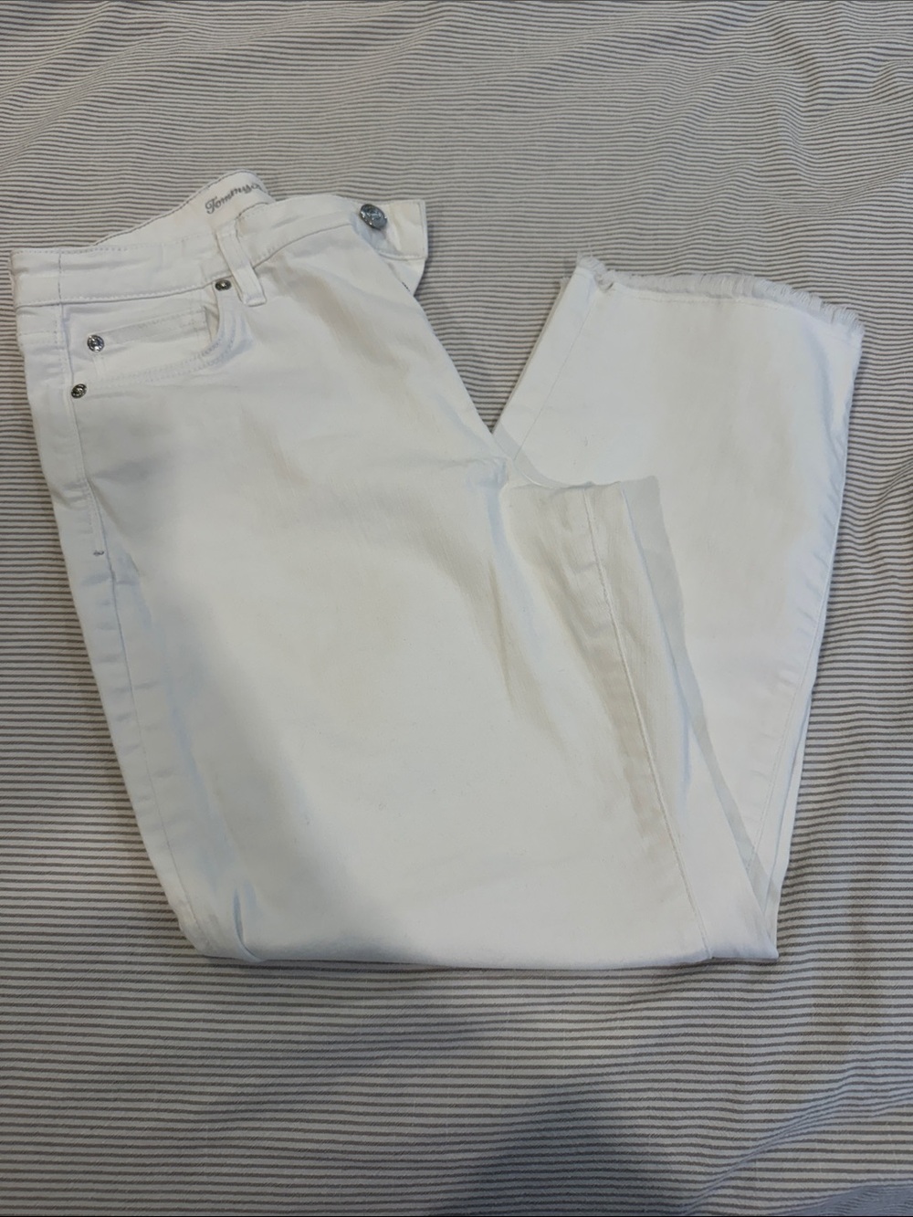 Tommy Bahama Ella straight leg cropped size 10 white jeans vgc